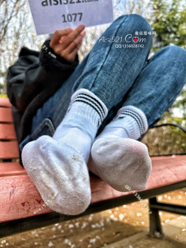 酸臭“三叶草白棉袜”每天出门踏青～一走就是一天！大汉脚浸透袜底！原味丝袜|袜类臭棉袜