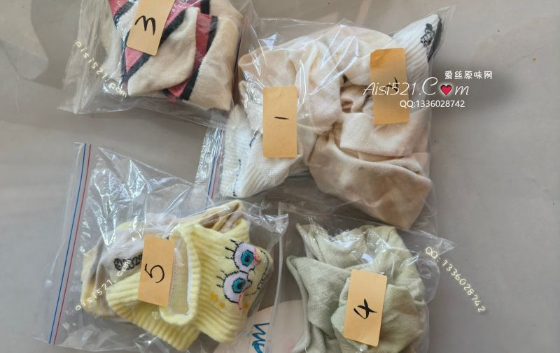 千呼万唤始出来，打包极品各种味道层次的臭棉袜！！用你的狗鼻子好好闻，用心感受变化！原味丝袜|袜类现货5条以上臭袜打包