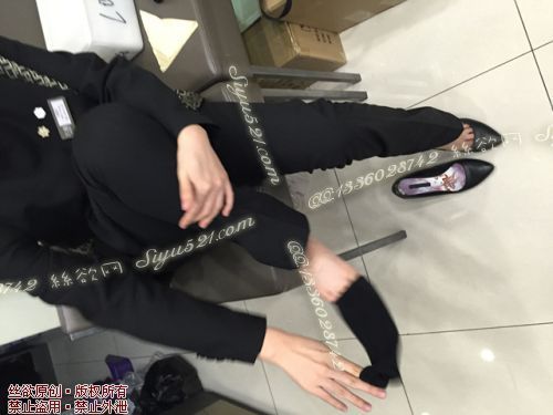 原味丝袜|袜类,臭短丝袜,爱丽丝（本土的BYD）——2016年12月中旬顾客订购珠宝30妹妹工作丝袜（珠宝30妹妹-黑丝），此活动免费拍摄打包图可1双