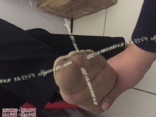 原味丝袜|袜类,臭短丝袜,致命臭(此活动MM随机，不能指定)——2016年12月下旬顾客订购致命臭活动MM（发粘的汗透丝袜）现收足底实拍，不可选择MM，免费附带无水印高清收购足底实拍图。