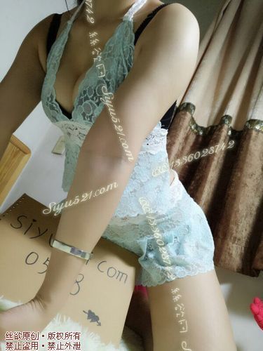 蓝色情趣闲置角色套装两件套，香臭味原味套装类衣&裤&袜套装