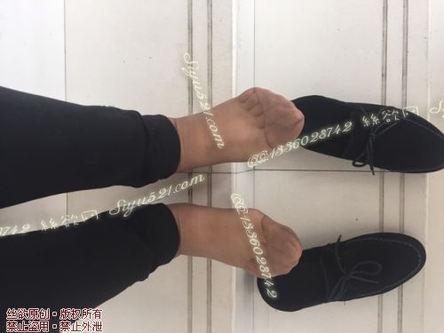 原味丝袜|袜类,臭短丝袜,致命臭(此活动MM随机，不能指定)——2017年3月初、中旬顾客订购致命臭活动MM（恶臭咖啡丝-挑战重口味极限）现收足底实拍，不可选择MM，免费附带无水印高清收购足底实拍图。