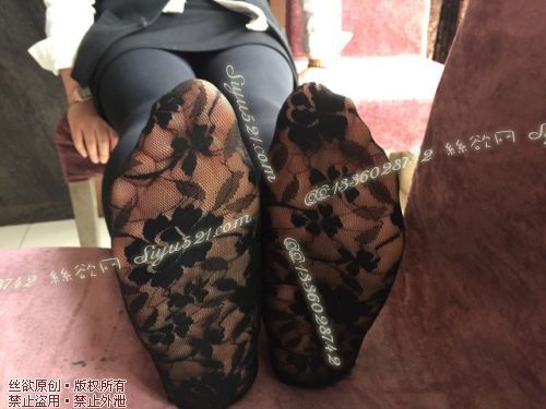 原味丝袜|袜类,臭船袜,致命臭(此活动MM随机，不能指定)——2017年5月初旬顾客订购致命臭活动MM（恶臭船袜）现收足底实拍，不可选择MM，免费附带无水印高清收购足底实拍图。