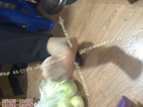 原味丝袜|袜类,臭短丝袜,致命臭(此活动MM随机，不能指定)——2017年5月下旬顾客订购致命臭活动MM（肉丝）现收足底实拍，不可选择MM，免费附带无水印高清收购足底实拍图。