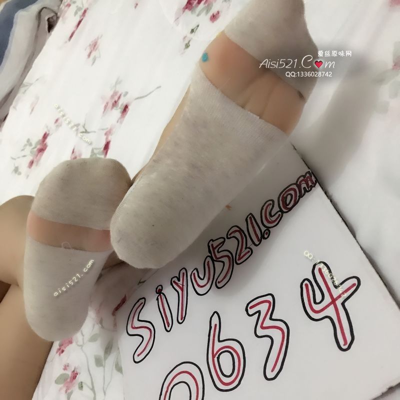 原味丝袜|袜类,臭船袜,超香！灰色玻璃丝船袜~