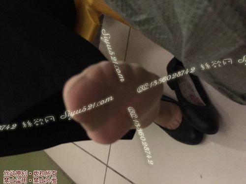 原味丝袜|袜类,臭短丝袜,致命臭(此活动MM随机，不能指定)——2017年7月中旬顾客订购致命臭活动MM（导购25-肉丝）现收足底实拍，不可选择MM，免费附带无水印高清收购足底实拍图。