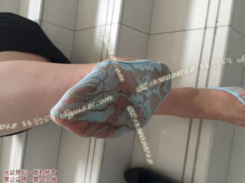 原味丝袜|袜类,臭船袜,致命臭(此活动MM随机，不能指定)——2017年7月下旬顾客订购致命臭活动MM（珠宝02妹妹-船袜）现收足底实拍，不可选择MM，免费附带无水印高清收购足底实拍图。