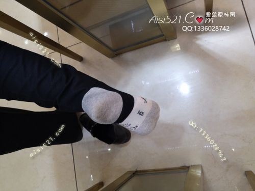 原味丝袜|袜类,臭棉袜,致命臭(此活动MM随机，不能指定)——2018年12月初中旬【双11买2增1活动已结束的挤压订单】赠送顾客（珠宝美女-汗臭棉袜）现收足底实拍