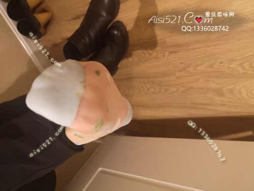 原味丝袜|袜类,臭短丝袜,致命臭(此活动MM随机，不能指定)——2018年12月初中旬顾客【双11买2赠1活动已结束挤压订单】订购（导购12妹妹-汗臭脚卡通丝）现收足底实拍