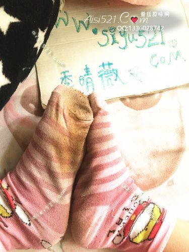 原味丝袜|袜类,臭棉袜,脚趾缝脚心皮肤褶皱处爱出汗，只穿了一周的带腈纶的袜子就成这样了，贱G啥味