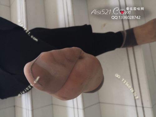 原味丝袜|袜类,臭短丝袜,致命臭(此活动MM随机，不能指定)——2019年1月初旬顾客订购（珠宝02美女-深肉丝袜）现收足底实拍