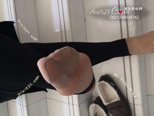 原味丝袜|袜类,臭短丝袜,致命臭(此活动MM随机，不能指定)——2019年1月下旬顾客订购（珠宝02美女-酸臭咖啡丝袜）现收足底实拍