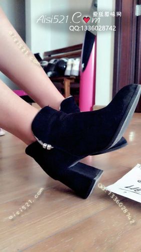 原味女鞋|鞋类,高中短靴,穿了整整两个冬季 都被妹妹穿掉色了呢~