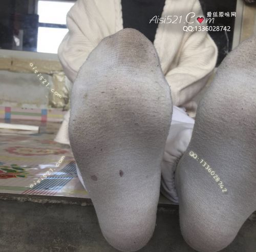 原味丝袜|袜类,臭棉袜,熟女丝——2019年4月份活动开始，可预订城镇熟女、商场销售汗脚丝袜活动开始，2双起订，订单备注袜子种类和收购场地