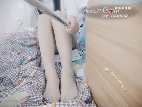 原味丝袜|袜类,臭连裤袜,肉色超薄连裤袜，臭臭的脚底和saosao的裆部等哥哥来闻哦~