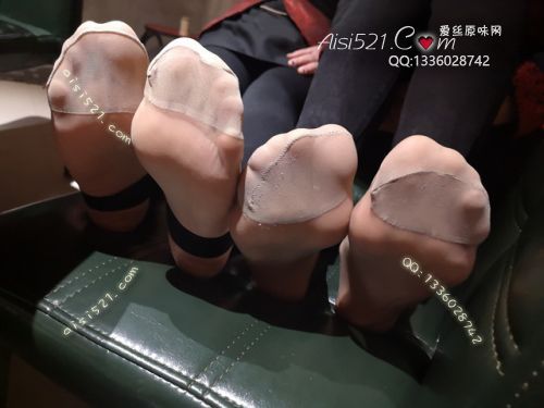 原味丝袜|袜类,臭短丝袜,群丝荟萃(此活动可指定MM，但袜类随机)——2019-4月顾客订购(烤肉点组合-咖啡丝)收购现脱实拍打包图，此活动免费拍摄打包图