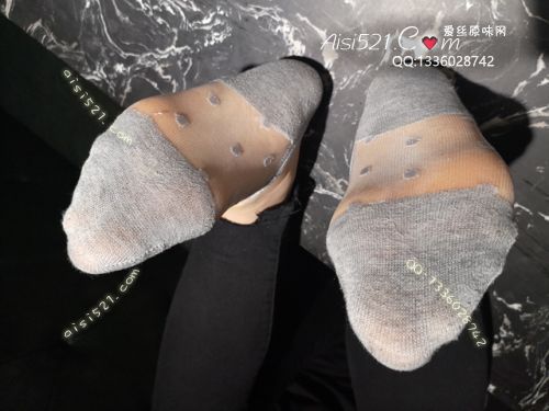 原味丝袜|袜类,臭短丝袜,爱丽丝(此活动可指定MM，但袜类随机)——2019年4月下旬顾客订购（烤肉13美女-卡通丝），此活动免费拍摄打包图