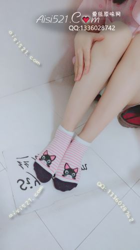 原味丝袜|袜类,臭棉袜,猫咪条纹紫色棉袜嫩足穿过的袜子与脚底板亲密接触