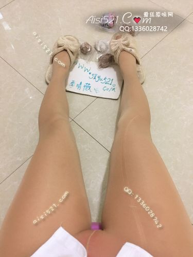 原味丝袜|袜类,现货5条以上臭袜打包,跪好了带着你的幻想一起上：箫吟牌三天闲置中等清淡臭味天鹅绒丝袜+重口一周人间至味短肉丝三对+重口一周白色短丝+一周极致重口棉袜打包