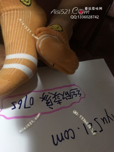 原味丝袜|袜类,臭棉袜,笑脸酸臭短棉袜味道重 正在穿要的拍保证重口痕迹深