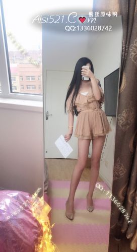 混血小姐姐的连体短裤原味套装类其他套装