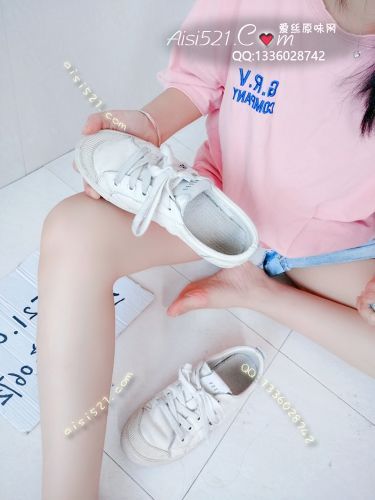 原味女鞋|鞋类,休闲平底,味道超级好绝对让你满意 穿着他运动跑步 已经都有点变形了