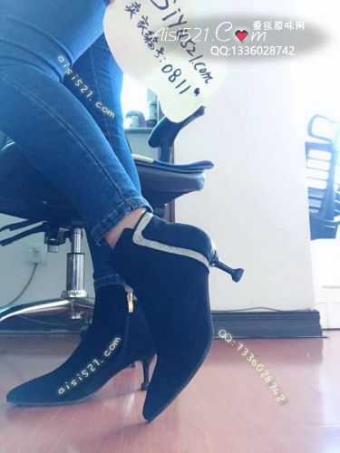 原味女鞋|鞋类,高中短靴,黑色尖头高跟短靴，臭味十足