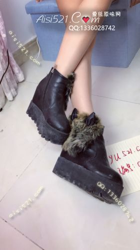 原味女鞋|鞋类,高中短靴,狐狸毛小短靴，平时逛街穿。。