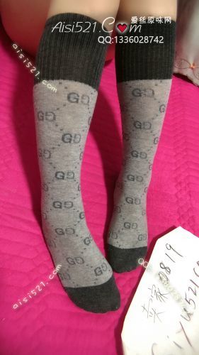 原味丝袜|袜类,臭棉袜,灰色长筒棉袜恶臭无比喜欢嘛