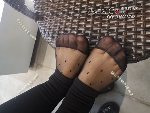 原味丝袜|袜类,臭短丝袜,爱丽丝(此活动可指定MM，但袜类随机)——2019年12月份顾客订购（奢店03黑丝），现收足底实拍，此活动免费拍摄打包图