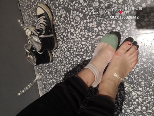原味丝袜|袜类,臭短丝袜,致命臭(此活动MM随机，不能指定)——2019年末顾客订购（导购卡通丝）现收足底实拍