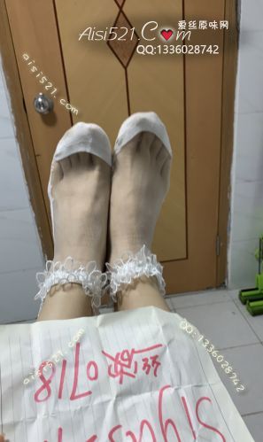 原味丝袜|袜类,臭棉袜,汗脚穿出恶臭味的花边棉底短丝袜棉袜穿了一星期臭臭的