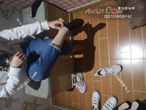 原味丝袜|袜类,臭棉袜,爱丽丝(此活动可指定MM，但袜类随机)——2020年5月份顾客订购（奢导购36棉袜），现收足底实拍，此活动免费拍摄打包图