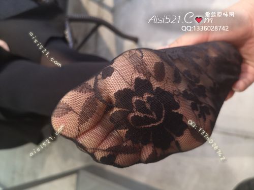 原味丝袜|袜类,臭船袜,爱丽丝(此活动可指定MM，但袜类随机)——2020年6月份顾客订购（奢店03船袜恶臭级别），现收足底实拍，此活动免费拍摄打包图