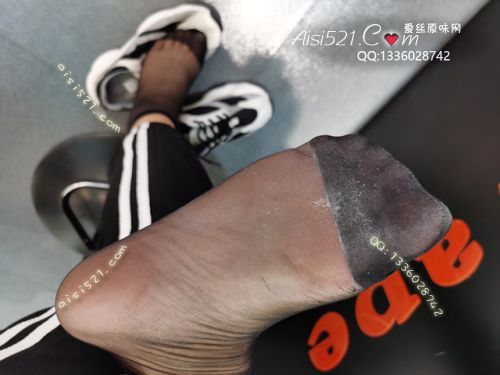 原味丝袜|袜类,臭短丝袜,致命臭(此活动MM随机，不能指定)——2020年8月份顾客订购（导购妹妹黑丝）现收足底实拍