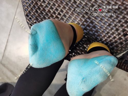 原味丝袜|袜类,臭短丝袜,致命臭(此活动MM随机，不能指定)——2020年10月份【买2增1活动期间】顾客订购（奢店02卡通丝）现收足底实拍