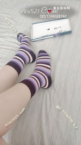 原味丝袜|袜类,臭棉袜,紫色条纹中腰棉袜，主人的袜袜不臭哦，含在嘴里是独特的汗香~~