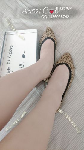 原味丝袜|袜类,臭船袜,豹纹船袜，主人的丝袜不臭哦，含在嘴里是独特的汗香~~