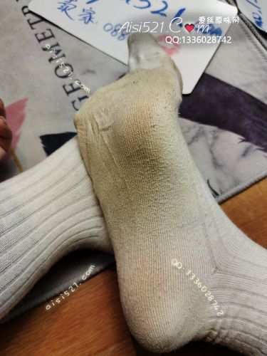 原味丝袜|袜类,臭棉袜,超致命臭，穿了N天，全是汗渍，超黄白棉袜！！真正的原汁闲置