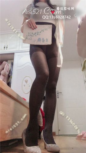 原味丝袜|袜类,臭连裤袜,银色荧光风琴竖纹连裤丝袜【变成一个任主人支配的奴隶，一条G（或者干脆成为主人的马桶）】