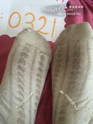 原味丝袜|袜类,臭棉袜,真的很臭，正在穿的白色棉袜，发货快