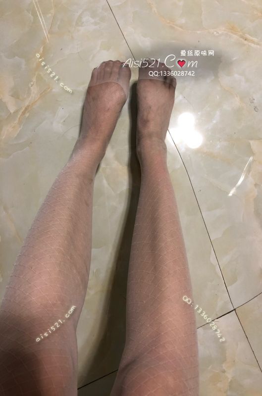 原味丝袜|袜类,臭连裤袜,快两个月没有洗脚穿出来的脚臭汗臭狐臭得不要不要的格纹连裤白丝袜