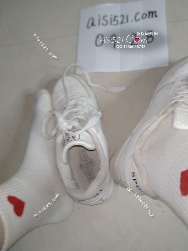 原味女鞋|鞋类,休闲平底,一双旧鞋  臭旧运动鞋  鞋垫可拆 此款已售完