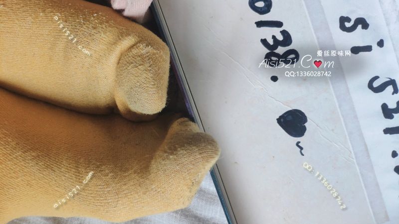 原味丝袜|袜类,臭棉袜,两双袜子，分别穿满三天，不是纯棉的比较捂味