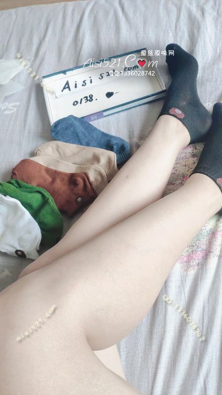 原味丝袜|袜类,臭棉袜,短袜非纯棉，透气性不如纯棉易捂味，跳舞后味道很好哦，多色可选小熊短袜