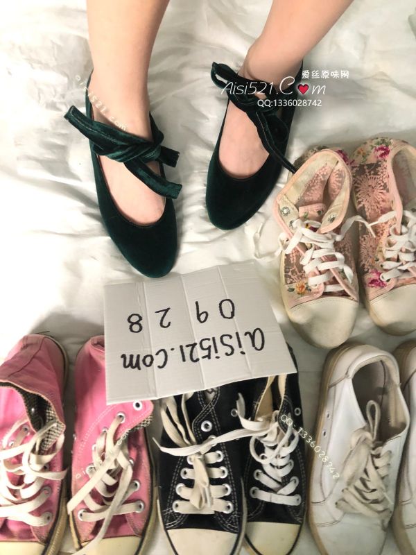 原味女鞋|鞋类,现货5双鞋以上打包,已满500可送圣水  五双旧鞋  高中穿到现在的臭旧脏鞋平底/帆布/运动鞋  此款已售完