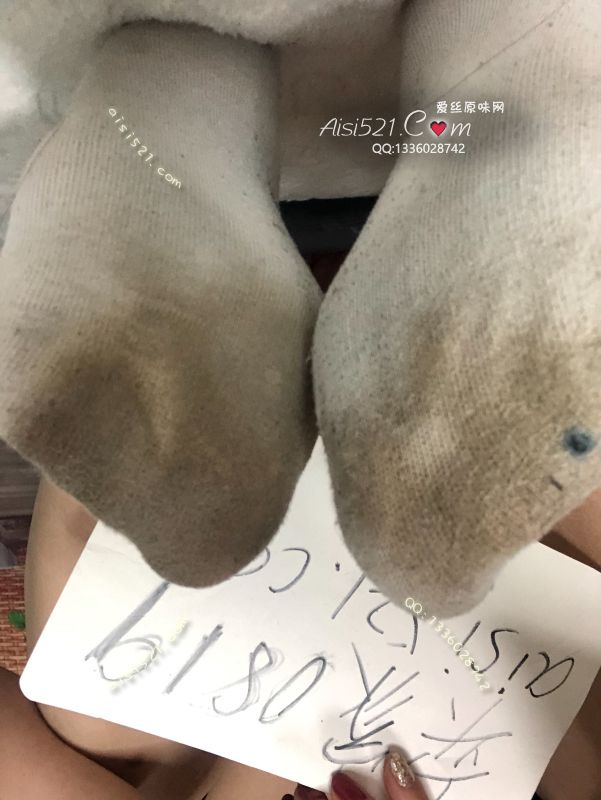 原味丝袜|袜类,臭棉袜,来闻麻麻的臭袜子太臭了