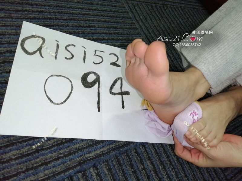 原味丝袜|袜类,臭棉袜,汗脚足妹  熏熏的闲置棉袜，薰哥哥，下单有礼噢