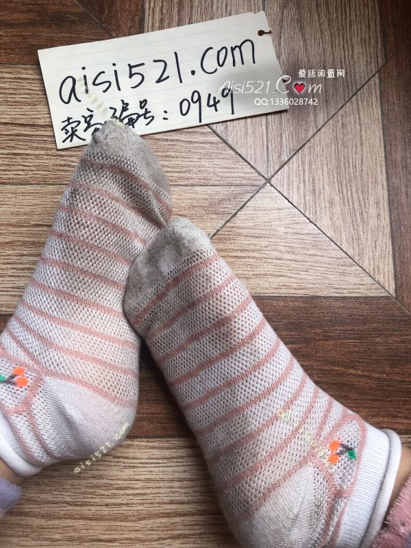 原味丝袜|袜类,臭棉袜,清掉过年期间穿了一段时间的棉袜，发黑发臭