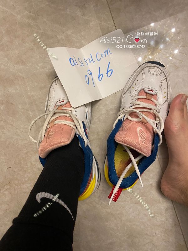 原味丝袜|袜类,臭棉袜,巨臭无比的运动棉袜，太臭了，袜底都硬了